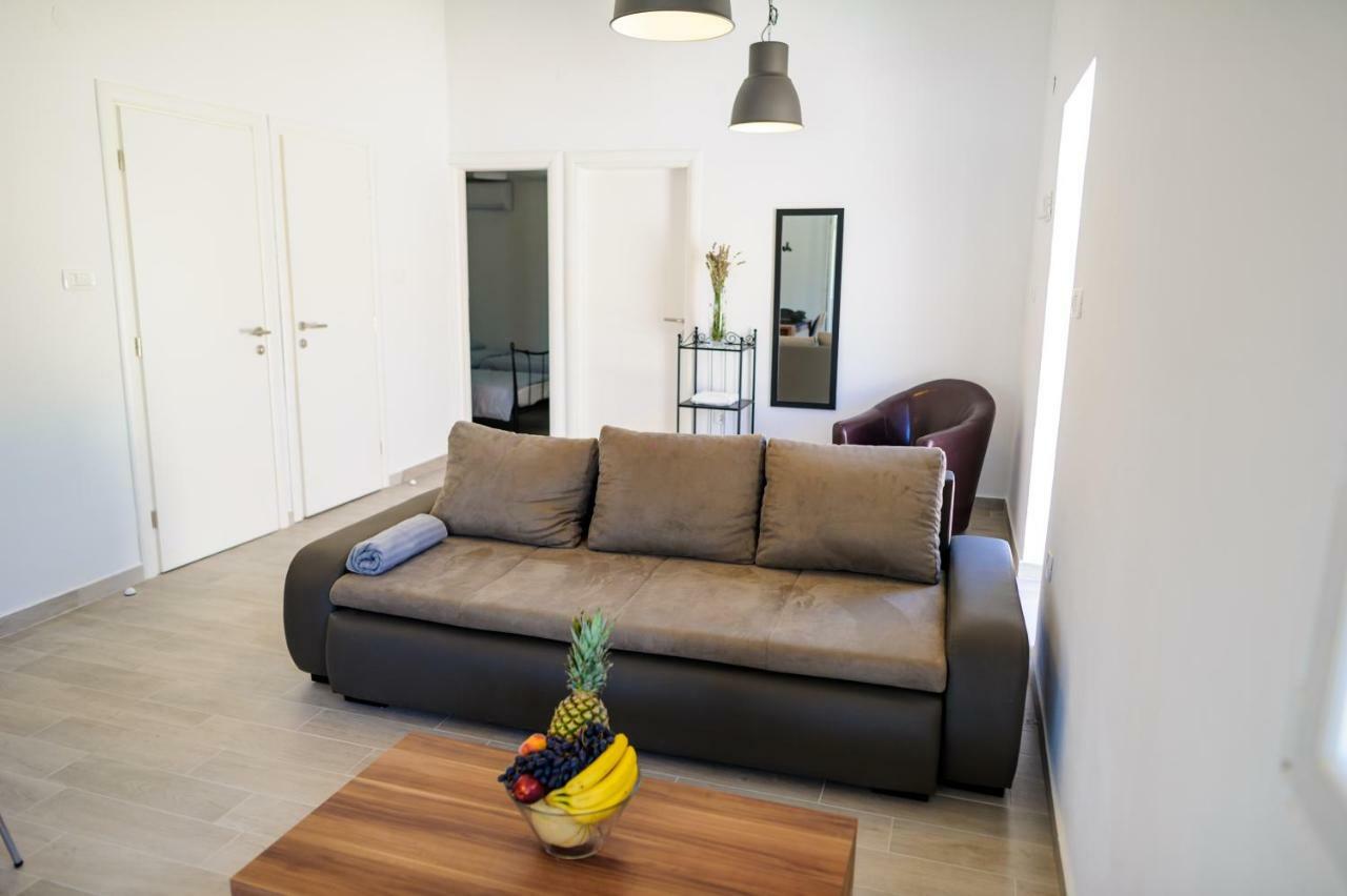Apartments Lux Pag Pag Town Eksteriør billede